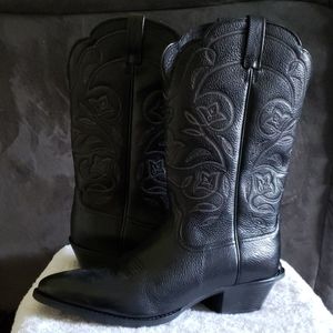Ladies cowboy boots